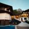 BOTANIQ HOTEL BOUTIQUE