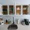 Duval Street Suite w parking and pool - 基韦斯特