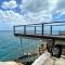 Belles on Ballow - Kookaburra Lodge - Absolute Waterfront