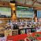 Trawalla Farm Stays - Entire House and Large Pool Bar - Perfect for Groups