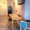Waikiki Studio Steps to Beach-Mall Free Parking-WiFi