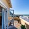 Panoramic views with terrace in heart of Kalk Bay - 卡尔克湾