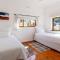 Panoramic views with terrace in heart of Kalk Bay - 卡尔克湾