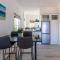 Panoramic views with terrace in heart of Kalk Bay - 卡尔克湾
