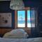 Peaceful property with spectacular sea view