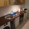 Halle, TOP -PREISE, große 79 qm SD FeWo, EG, wahlweise mit 1- 3 DZ, inklusiv TV Lounge, Küche, Bad WC Einfach und gut, Langzeitmieter VB Preise