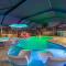 Good Vibe Villa- Gulf Access, Pool, Spa, Game Room - كيب كورال