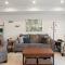Emerald Escape, Luxury Waterfront Condo with pool - 奥沙克湖