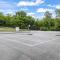 Turtle Cove, Lakefront Pool - Four Seasons