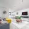 MODERN & SPACIOUS Canary Wharf Apartment, PRIME CENTRAL LOCATION, BALCONY, Near O2, EXCEL, LONDON CITY AIRPORT & GREENWICH - 伦敦
