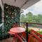 MODERN & SPACIOUS Canary Wharf Apartment, PRIME CENTRAL LOCATION, BALCONY, Near O2, EXCEL, LONDON CITY AIRPORT & GREENWICH - 伦敦