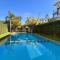 Appartement de Luxe avec Piscine Jardin et Plage à Deux Pas