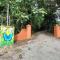 TREEHOUSE PILON PAVONES