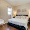 Spacious Chicago Condo with Deck Less Than 9 Mi to Downtown!