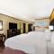 Clarion Pointe Lake Jackson - Clute - لايك جاكسون