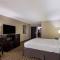 Clarion Pointe Lake Jackson - Clute - لايك جاكسون