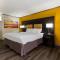 Clarion Pointe Lake Jackson - Clute - لايك جاكسون