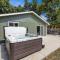 Downtown Windsor Home with Hot Tub and Pool Table - Windsor