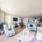 St Regis 3107