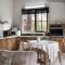 French Cottage- 2 bedrooms with huge spa