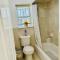 Cozy Evergreen Apartment by Newark Airport