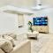 Cozy Evergreen Apartment by Newark Airport