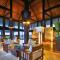 Vacha 1 BR Ocean Suite View ZN223 - Нуса-Дуа