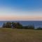 Manor Del Monte - Poolside Bliss and Oceanfront Oasis