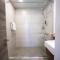 Elegant 1BR Retreat with Rooftop Pool in JVC - Dubaj
