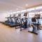 Elegant 1BR Retreat with Rooftop Pool in JVC - Dubaj