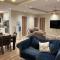 New Cairo Luxurious Apartment with Wide Garden View - New cairo