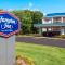 Hampton Inn Hartford Airport