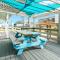 Fun in the Sun! Cozy Beach Pad, Gulf Views and Easy Access to the Sand!