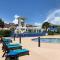 Sunset Vista By the Sea - Sparkling Pool and Bay Views! Enjoy Beach Club - Lazy River - Hot Tub! - جالفيستون