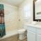 The Blue Haven - Cute Beach Bungalow With Easy Access to Sand and Gulf Waters!