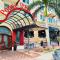 Ponce De Leon Hotel
