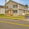 Duplex with Fire Pit about 1 Mi to MGM Springfield! - Спрингфилд