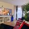 Modern Home near London ensuite room, 3 toilets - 阿夫雷