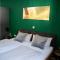 Claes Weinquartier - Appartements & Wein by Niko Schmitt