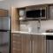 Home2 Suites By Hilton Bristol - Bristol
