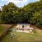 Romantic Shepherds Hut, Devon with outside bath - 克雷迪顿