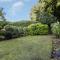 Charming Meadowfield Apartment - Stanley