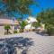 Villa Fox