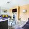 Central Leamington Spa House with Free Parking, Fast Wifi, Smart TV with Free Netflix and Garden by Yoko Property - 利明顿温泉