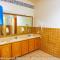 Royal Queen Suite Pool-Spa Ski-in out Gym, Sauna, Laundry, BBQ - بريان هيد