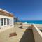 Beachfront Chalet in Green Beach, North Coast
