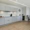 18 Woolacombe East - Luxury Apartment at Byron Woolacombe, only 4 minute walk to Woolacombe Beach! - 伍拉科姆