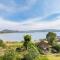 BEACHSIDE VILLA - VESPA - 3 BDR VILLA plus 1 BDR APARTMENT at SUNSET COVE BAY with SEA and MOUNTAIN VIEWS, 100 meters to the Swimming Beach