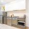 Luxury Collins St Apartment- 2BR w Balcony- High Floor