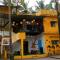 Mandala House - Party hostel